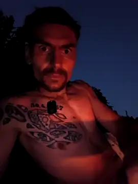 Webkamerová show Poustniliska