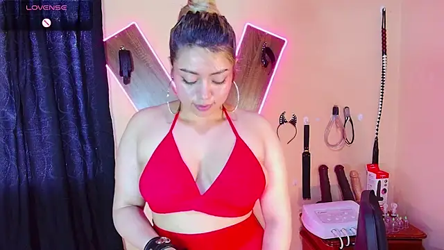 Chat XXX en directo de Lizzysubextrx