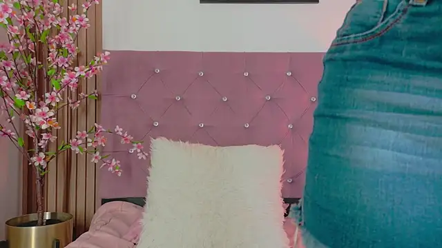 Chat XXX en directo de Karina2Smith