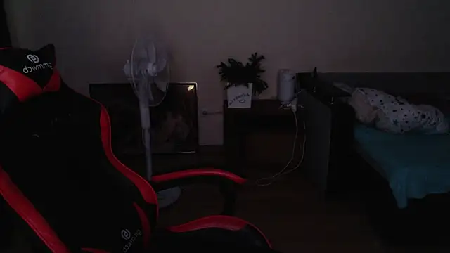 XXX chat uživo modela Laralianna