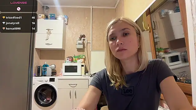 XXX chat uživo modela AngelJeni