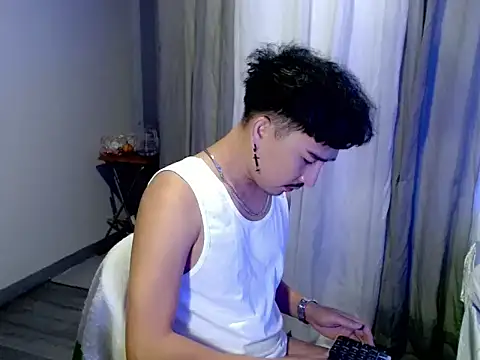 Asian_bigboy Pertunjukan Webcam