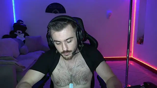 Mikev Adlı Modelin Canlı XXX Sohbeti