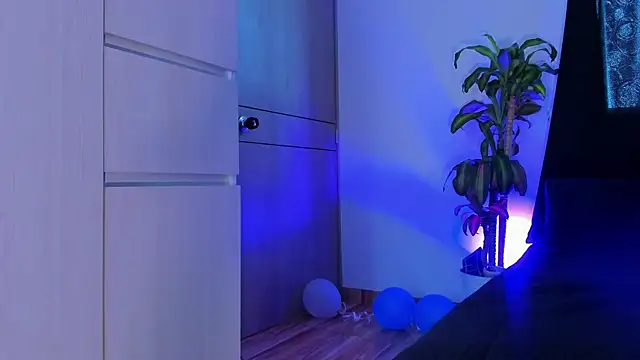 thaddeus_king élő XXX-chatje