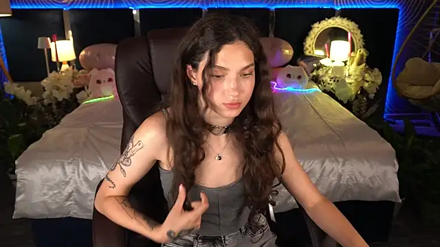 BabyFlowerr Chat XXX in diretta