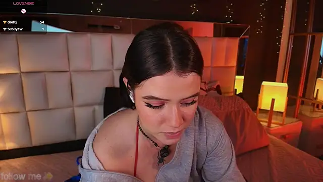 Chat XXX en directo de emmy_wattsoon