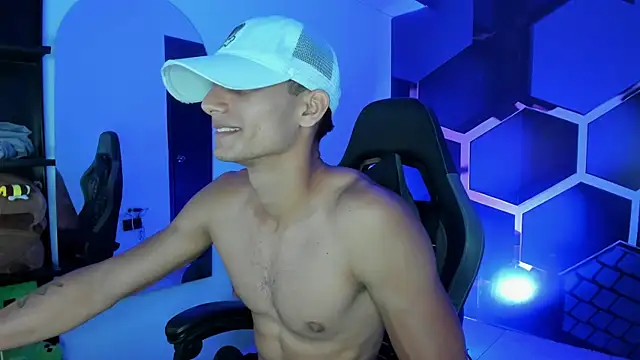 Chatroom XXX en direct de MaxiimoRomano_