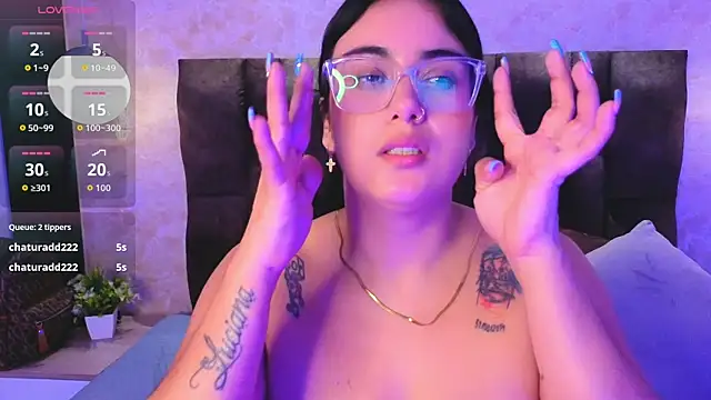 vicky_grey Adlı Modelin Canlı XXX Sohbeti