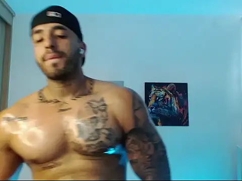 XXX chat uživo modela Jacobb_Phoenix