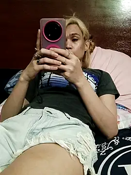 QueenSoreal live XXX chat