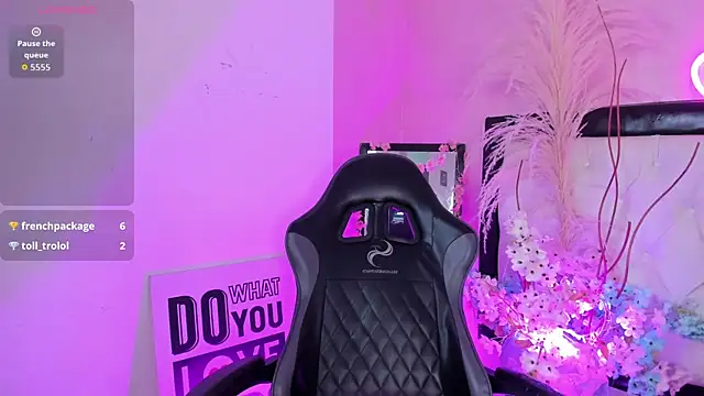 XXX chat uživo modela Siena_fox
