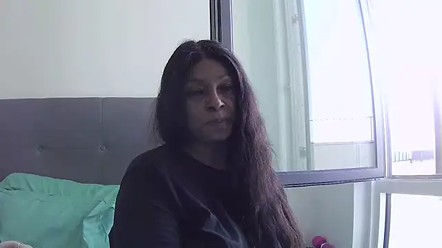MSweetLindaParks: διαδικτυακό σόου στην κάμερα