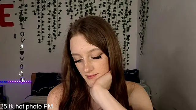 XXX chat uživo modela LisaBoddy