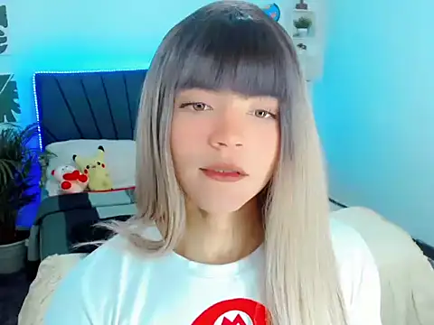 ZoeSchmmit's Webcam Show