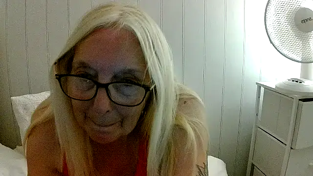 Chanel-56's Live XXX Chat