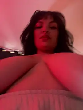 XXX chat uživo modela Theprojectsaraa