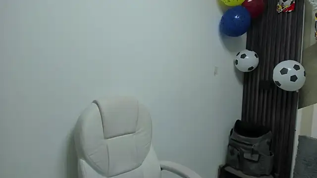 دردشة MadisonYoung000 الجنسية المباشرة
