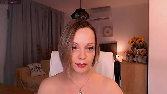 Chatroom XXX en direct de Tilly_Eliot