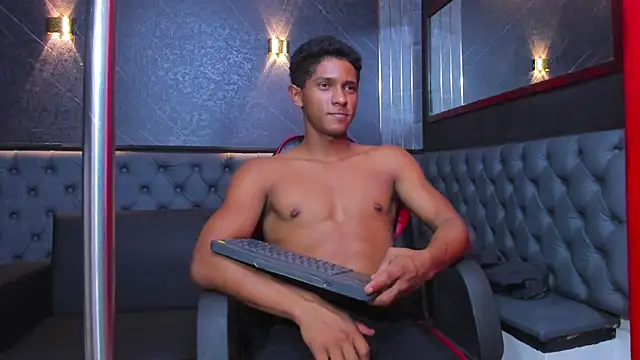 Chat XXX ao vivo de Yoel_Blessed