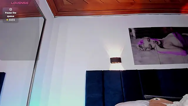 SharonLovee's Live XXX Chat