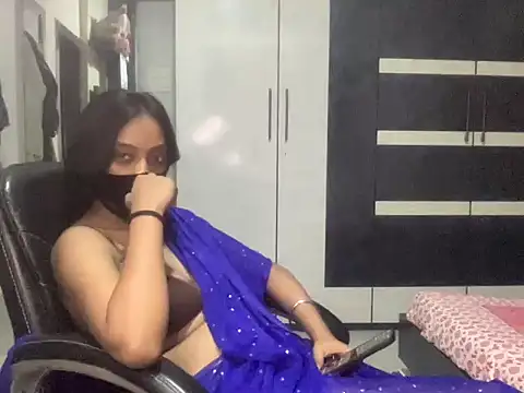 livia_dolls' Live XXX Chat