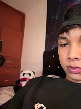 Chat XXX ao vivo de RoughDiamond_