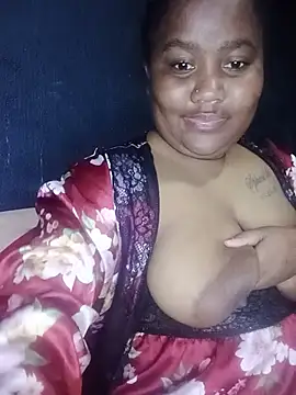 ChubbyMidgetxxx19's Live XXX Chat