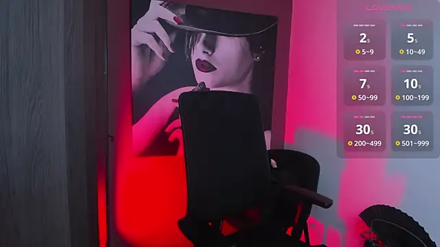 Živý XXX chat QueenOfHaze