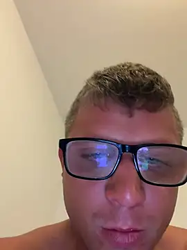 Chat +18 de PolishBoy1995 ao vivo