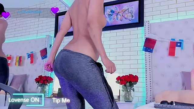 Онлайн чат XXX Coco_Balenciaga_