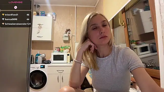 צ'אט XXX בשידור חי של AngelJeni
