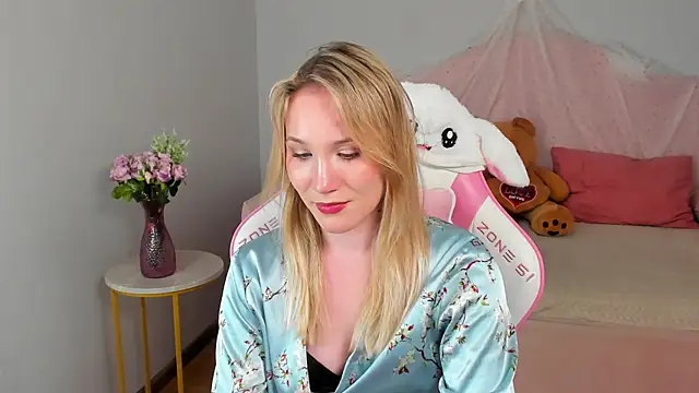 ElaraVoltage 라이브 XXX 채팅