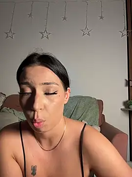 KimArtsn Live XXX chat