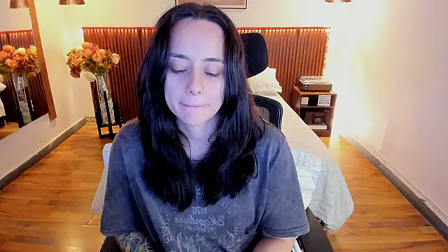 KatherineBond's Live XXX Chat