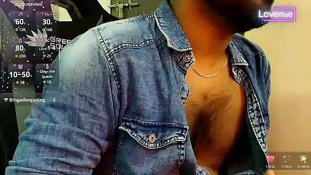 SilverShade3 live XXX chat
