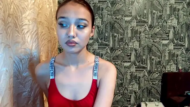 AnnettaBelsito Adlı Modelin Canlı XXX Sohbeti