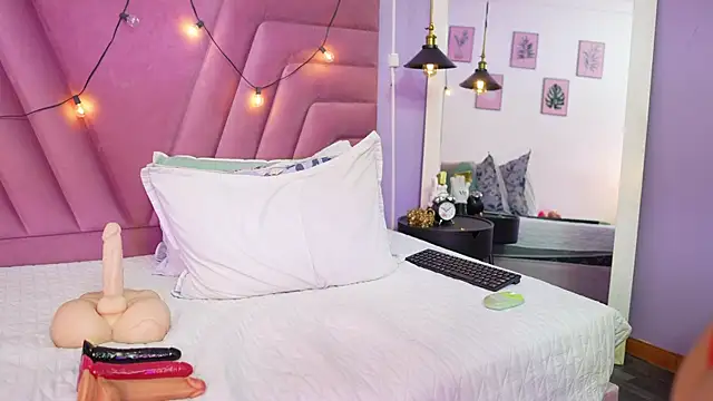 Chat XXX en directo de cutepetitee