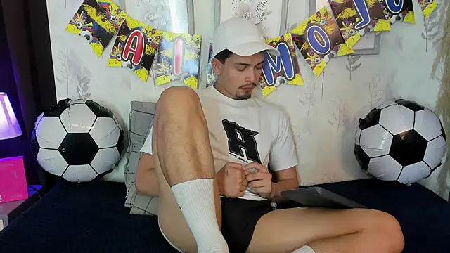 แชท XXX สดของ willy_diamond