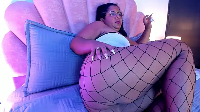 Chat +18 de Mommy_Big_Ass ao vivo