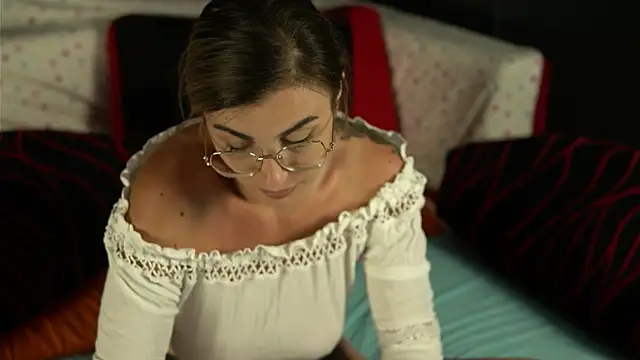 XXX chat uživo modela Tracyix
