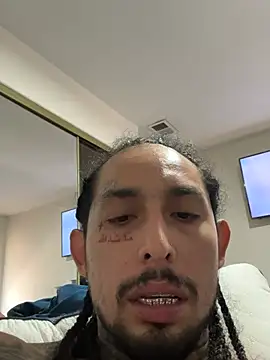 Chat XXX en directo de Longmoney444