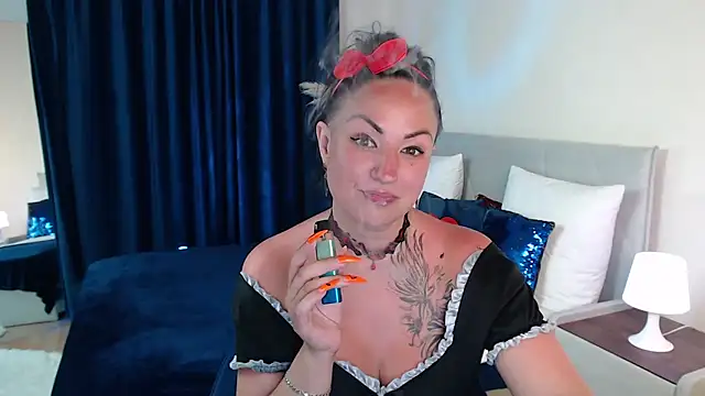 XXX chat uživo modela Mia_Marry
