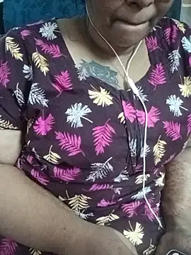 deepika-mallus' Live XXX Chat