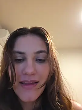 Živý XXX chat MiaRides19