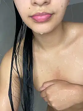 Hhannachiki's Live XXX Chat