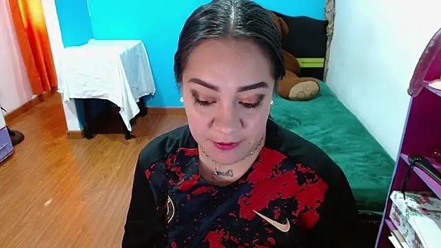 צ'אט XXX בשידור חי של Andrea_deepsloppy
