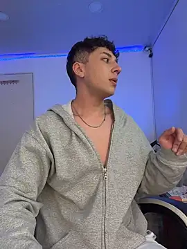 OLIVER_K Live XXX Chat