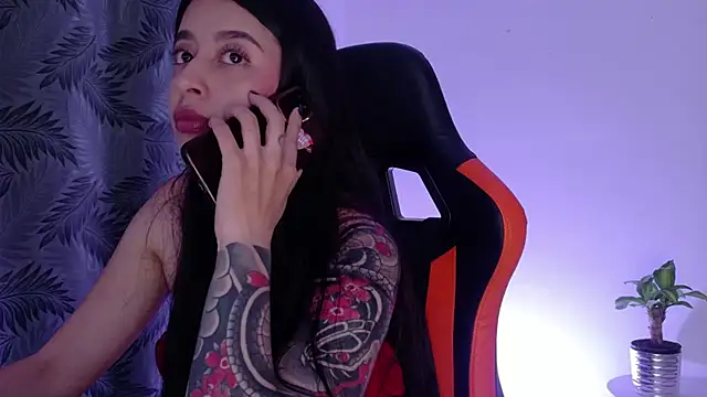 Misscarolsph Adlı Modelin Canlı XXX Sohbeti
