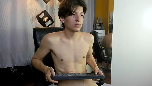 Chat XXX ao vivo de Marcoviolet