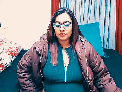 XXX chat uživo modela Indianlust69